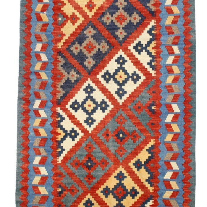 Kilim Brand New Shiraz Rug, Size; 5.3 X 3.3 ft (160 X 103 cm)