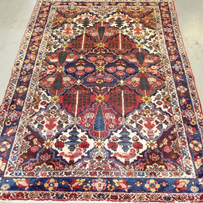 Handmade Persian Rug 7.1 X 5.1 ft (216 X 155 cm)