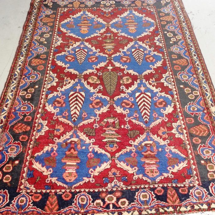 Vintage Bakhtiari Handmade Persian Rug6.10 X 4.11 ft (208 X 150 cm)