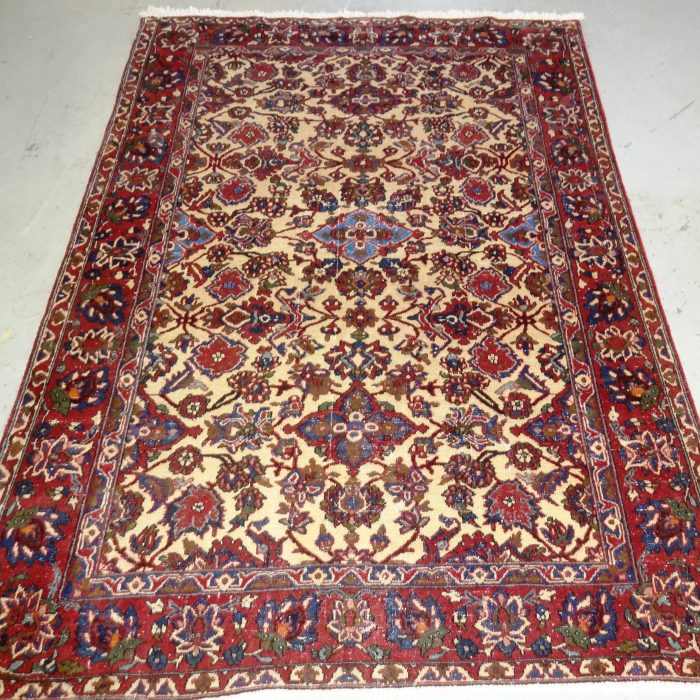 Vintage Wool Handmade Persian Rug7 X 4.10 ft (213 X 147 cm)