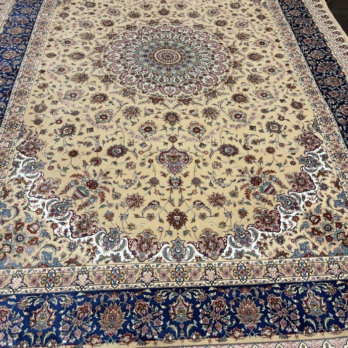 Persian Silk Machine Made Rug   5 X 7.5 ft (150 X 220 cm)