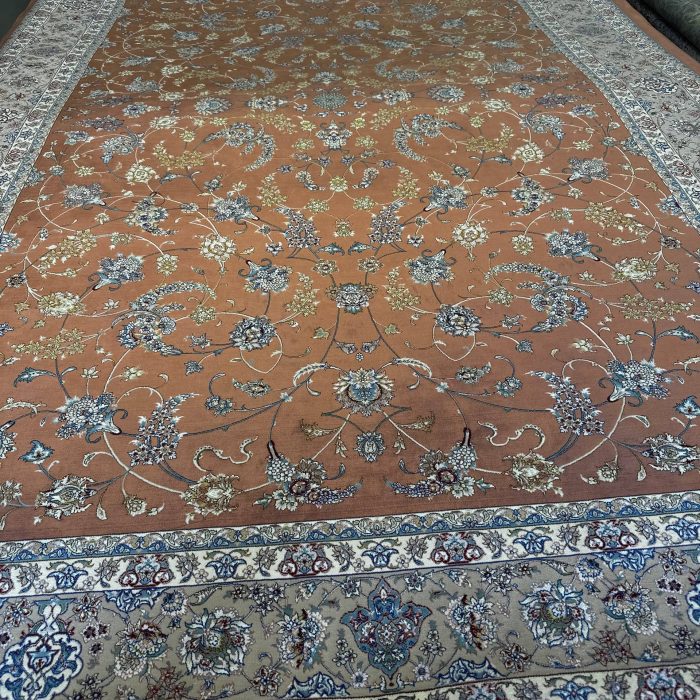 Persian Silk Machine Made Rug Size: 7 X 10 ft (200 X 300 cm)