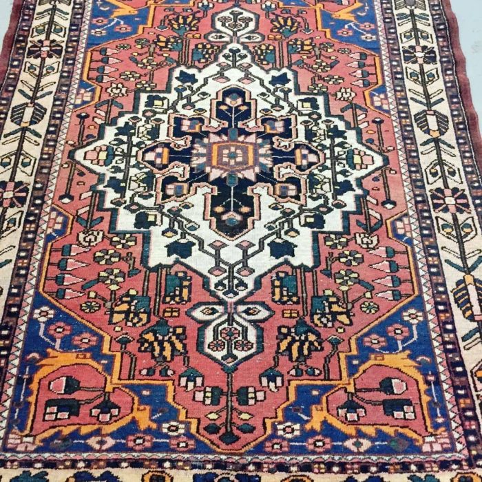 Vintage Wool Persian Rug6.10 X 5.1 ft (208 X 155 cm)