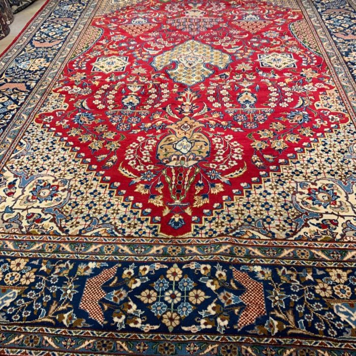 Handmade Wool Persian Rug Size: 13.6 X 10.2 ft (411 X 310 cm)