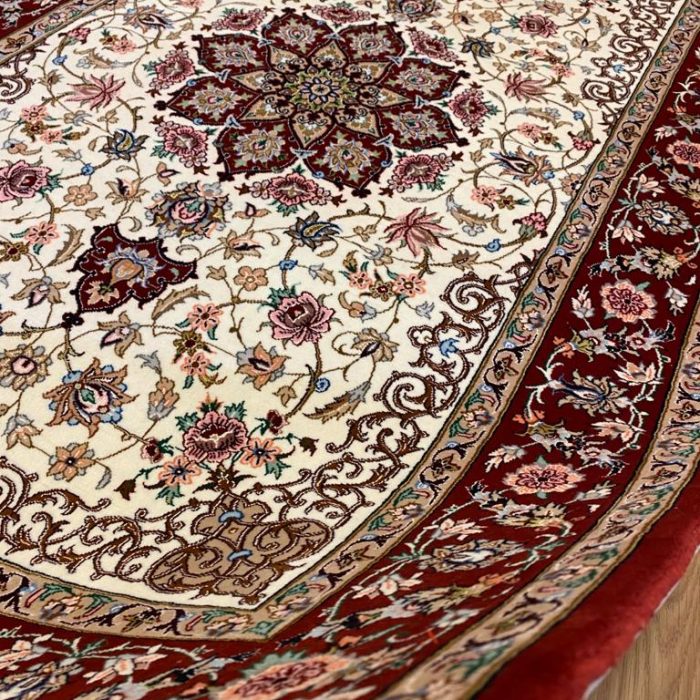 Handmade Wool & Silk Persian Rug  5.5 x 3.7 ft (165 X 110 cm)