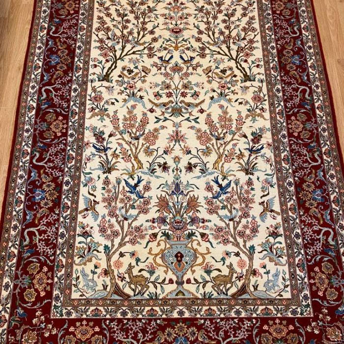 Wool & Silk Persian Rug  7.4 x 5.1 ft (225 X 156 cm)