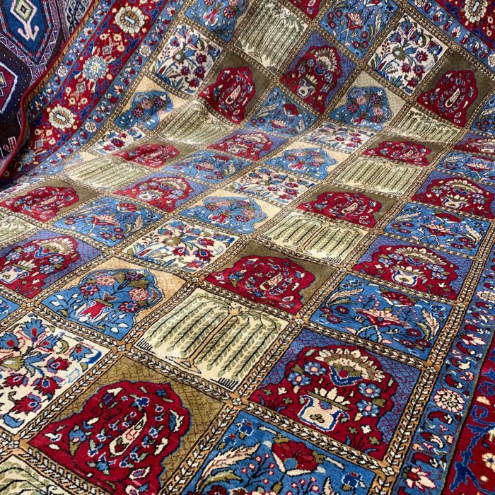 Handmade Persian Kashan Wool Rug Size:12.5 x 8.10 ft(379 x 268 cm)