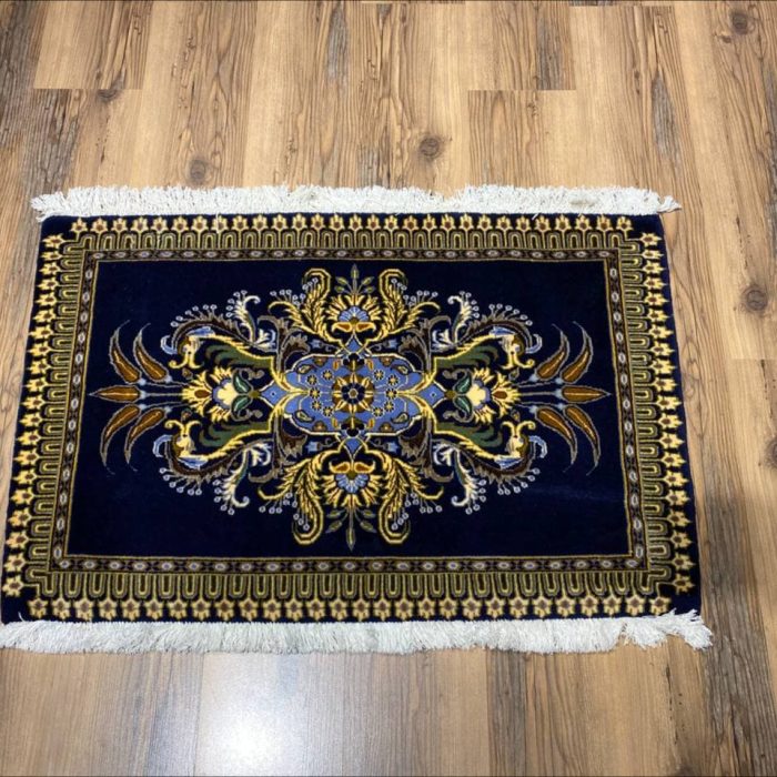 Persian Handmade Rug   3.4 X 2.2 ft (100 X 65 cm)