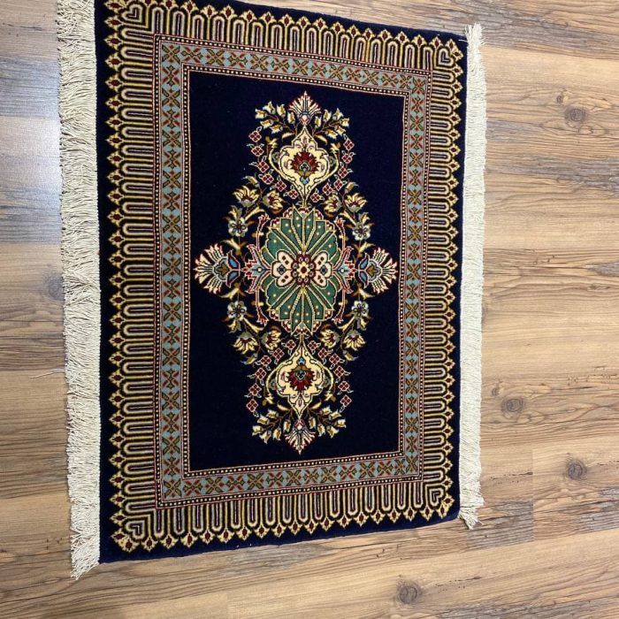 Persian Handmade Rug   2.1 X 3 ft (62 X 91 cm)