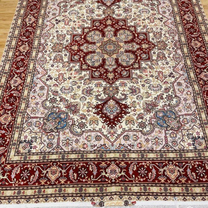 Persian Handmade Wool & Silk Rug Size: 7 X 5. ft (215 X 152 cm)