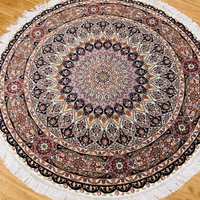 Persian Handmade Wool & Silk Rug, Size: 5.2 X 5.2. ft (157 X 157 cm)