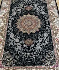 Machine Made Persian Rug. 7.5 x 5 ft (225 x 150 cm)</span