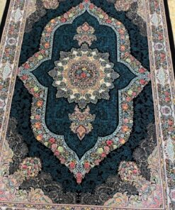 Machine Made Persian Rug. 7.5 x 5 ft (225 x 150 cm)</span