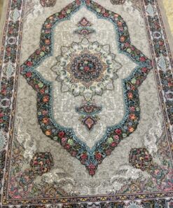 Machine Made Persian Rug.7.5 x 5 ft (225 x 150 cm)