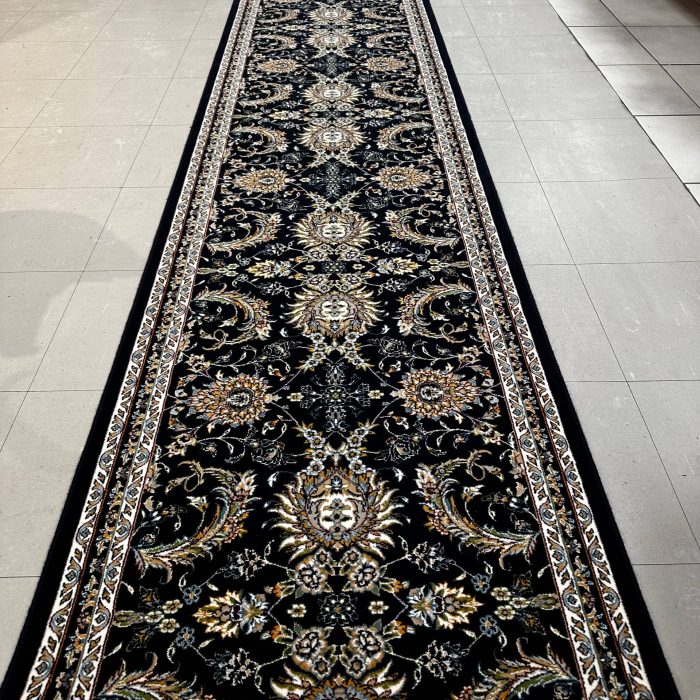 Machin Made Runner Size:10 X 2.4 ft (300 X 70 cm)