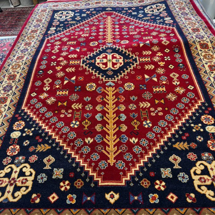 Machine-made Rug size: 10 X 7 ft (300 X 200 cm)