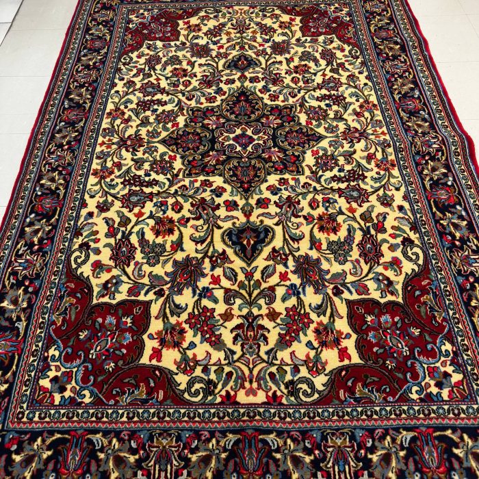 Handmade Wool Persian Qom Size:  4.6 x 6.9 (137 x 206 )cm