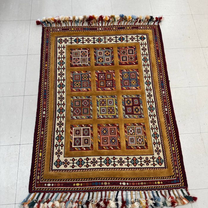 Persian Handmade Wool Kilim-Rug Size: 3.8 X 2.10 ft (110 X 85 cm)