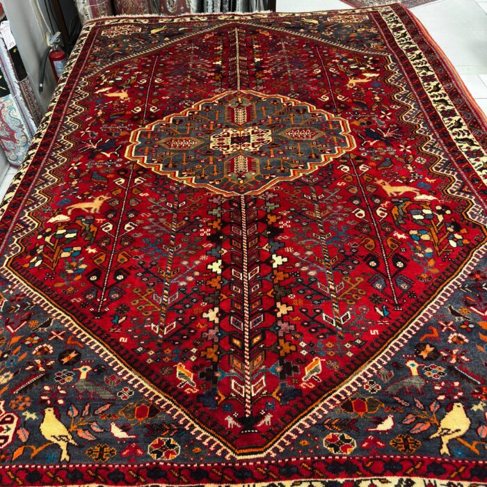 Persian Handmade Shiraz(Qashqaei) Wool Rug Size: 9.3 x 6.8 ft (286 x 204 cm)