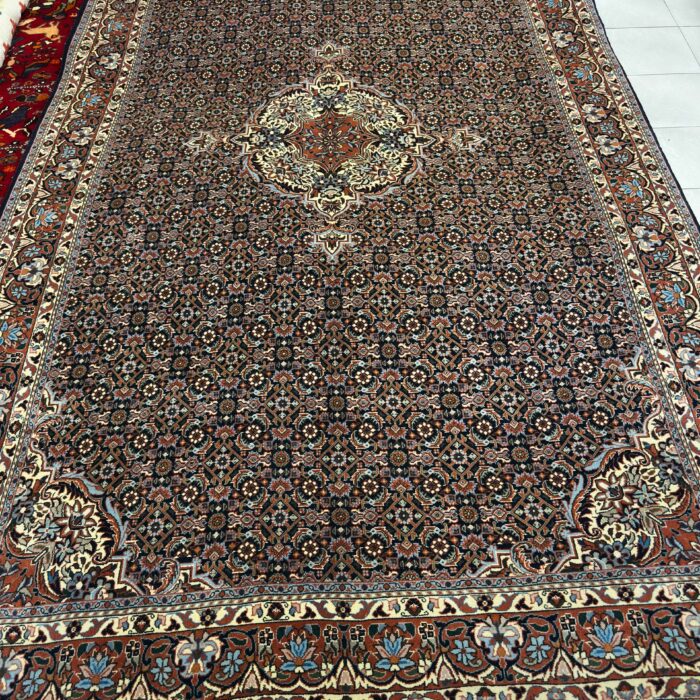 Persian Bijar Handmade Wool Rug Size: 5 x 8.8 ft (150 X 266 cm)