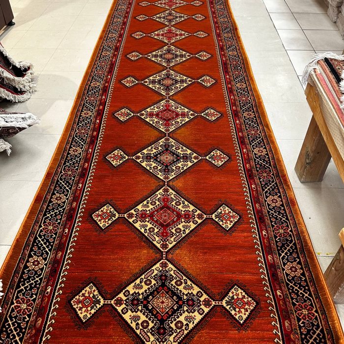Persian Machine-made Runner Size: 13.1 x 3.3 ft (400 x 100 cm)