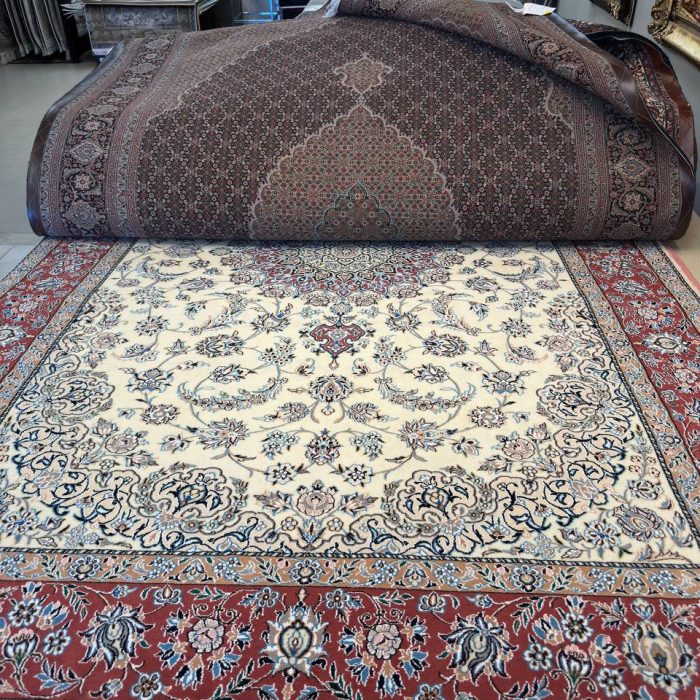 Persian Naein Wool and Silk Handmade Rug Size: 9.10 x 6.7 ft(300 x 201 cm)