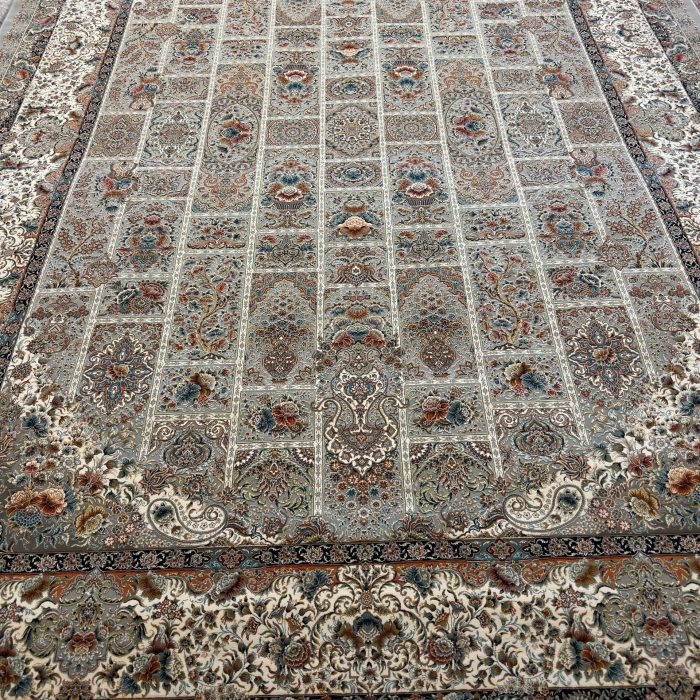 Persian Machine-Made Rug Size: 8.3 X 11.6 ft (250 x 350 cm)